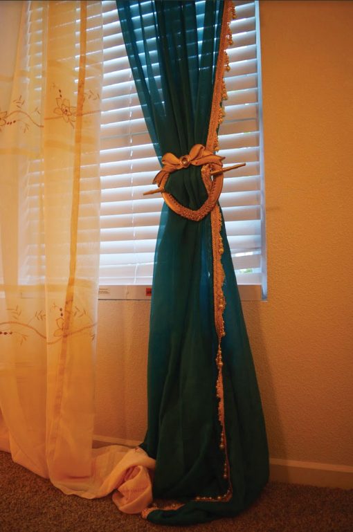 Curtains - Image 3